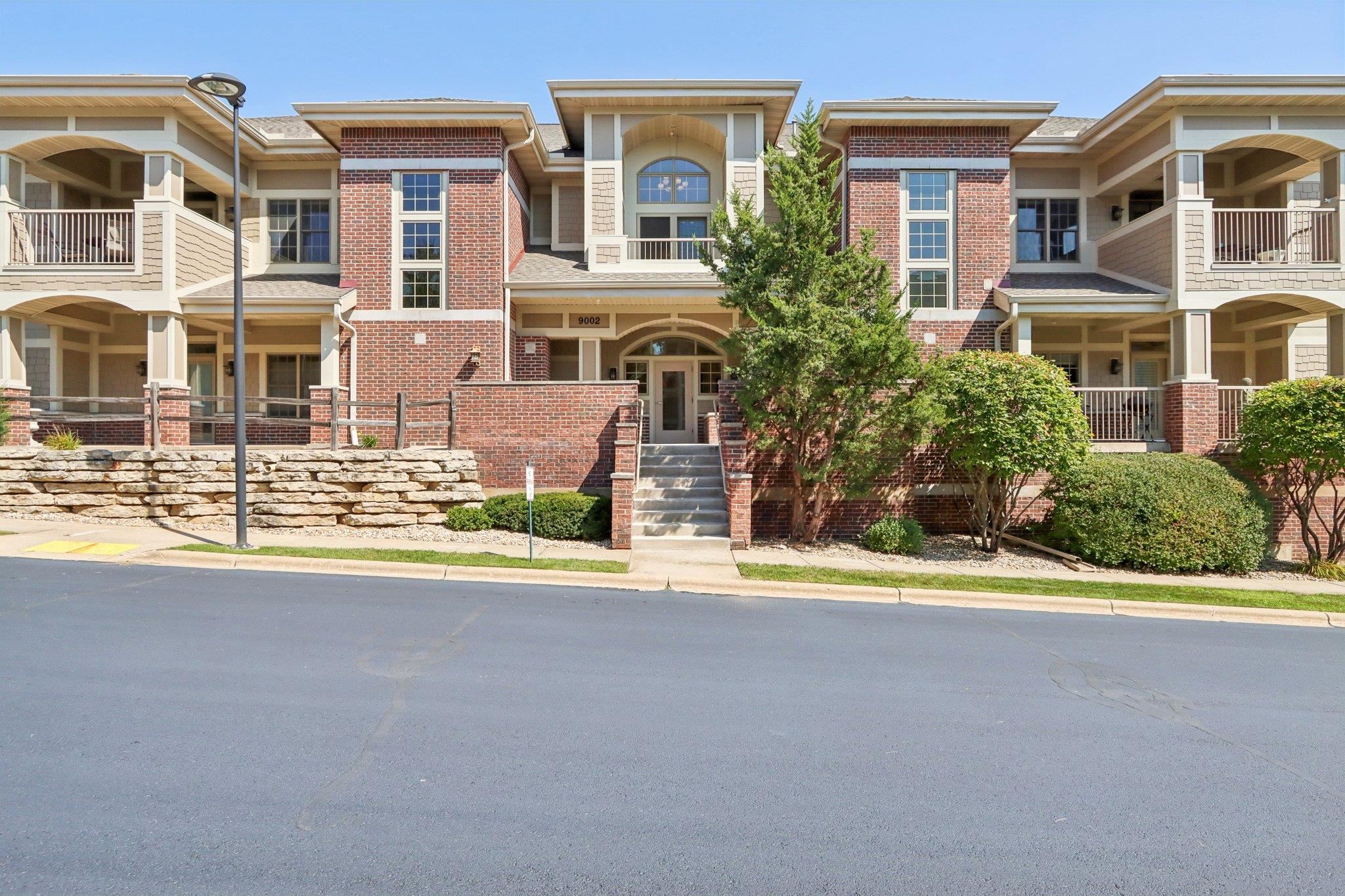 9002 Hawks Reserve Lane 202