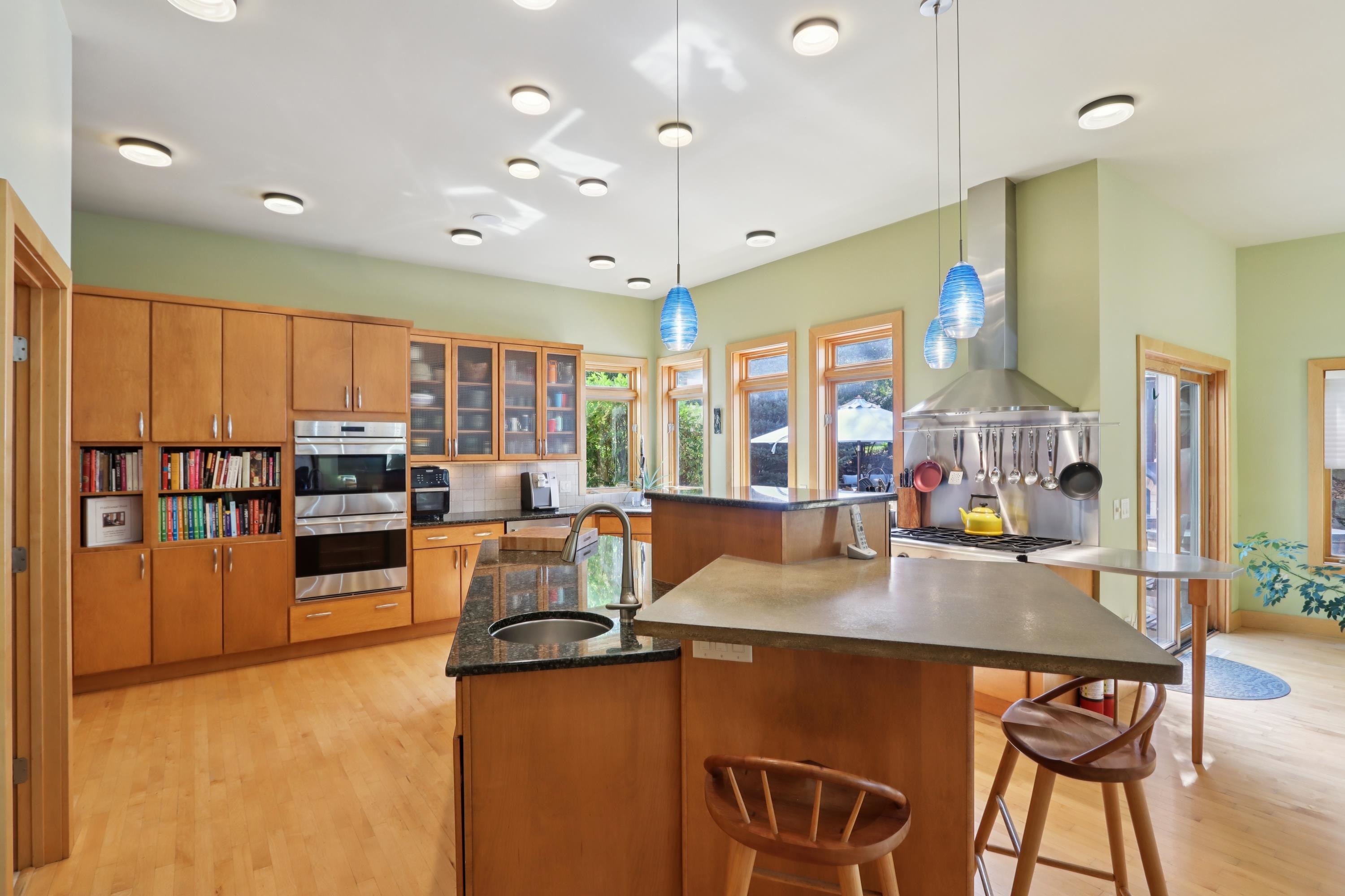 9701 Trappers Trail