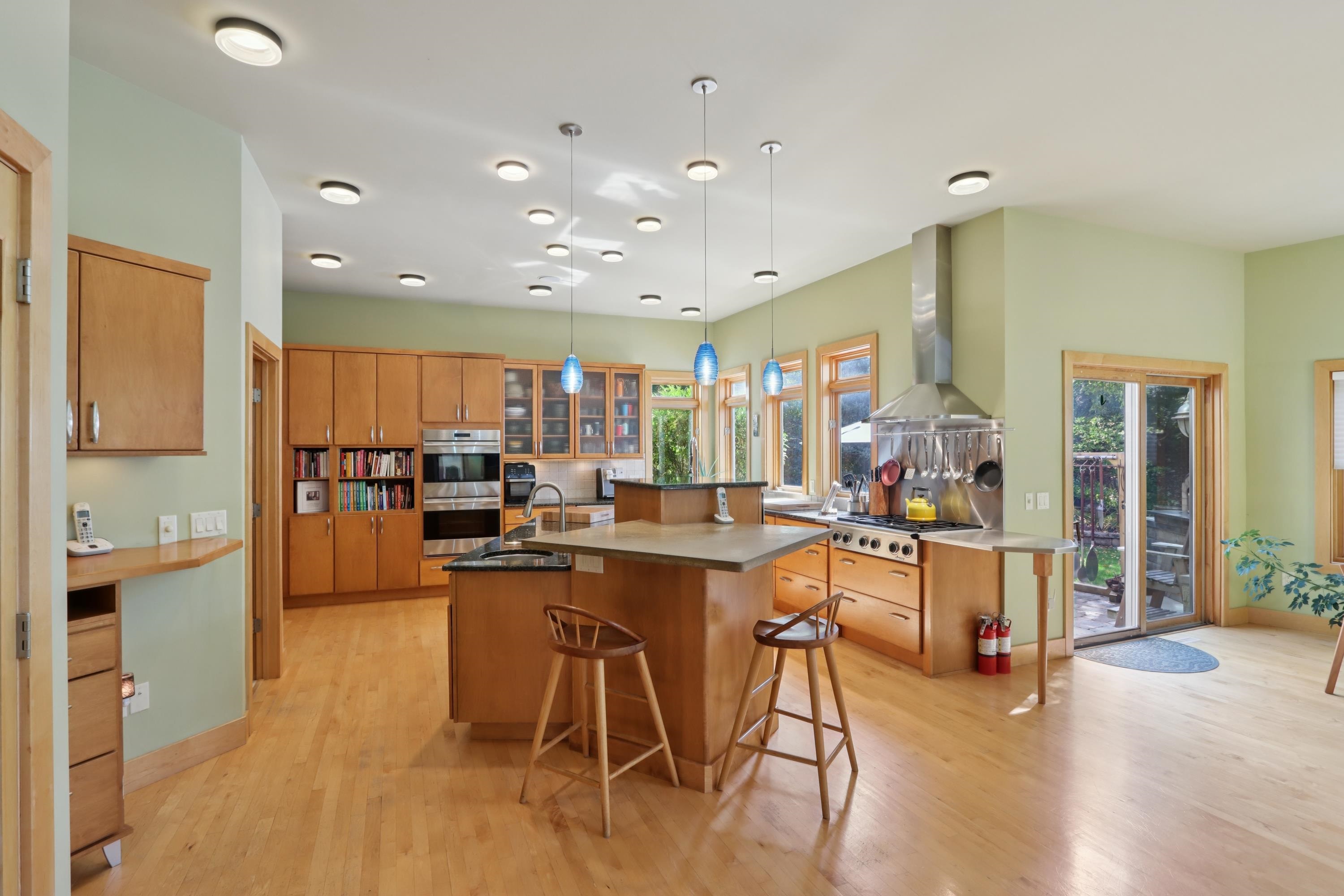 9701 Trappers Trail