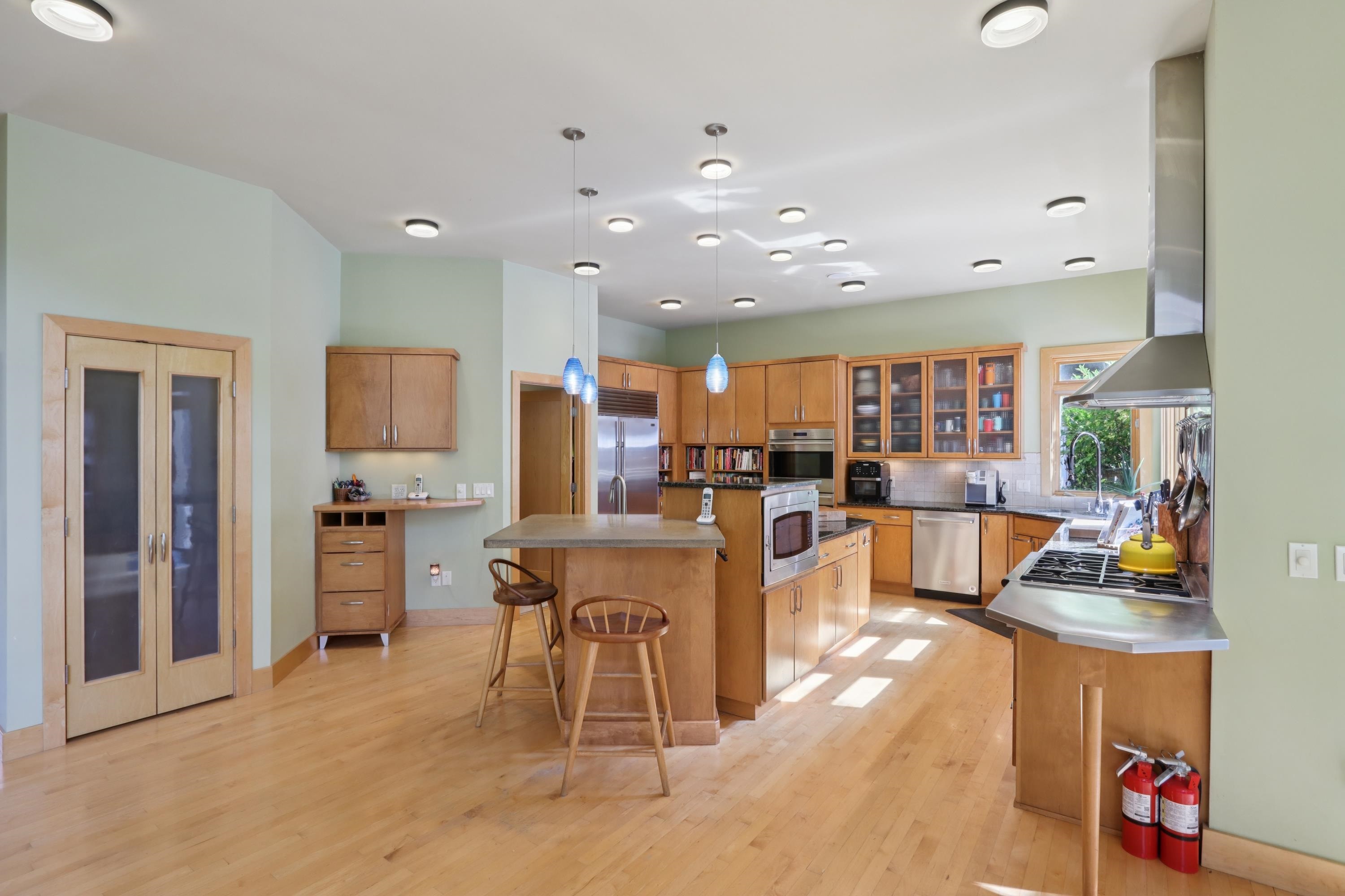 9701 Trappers Trail