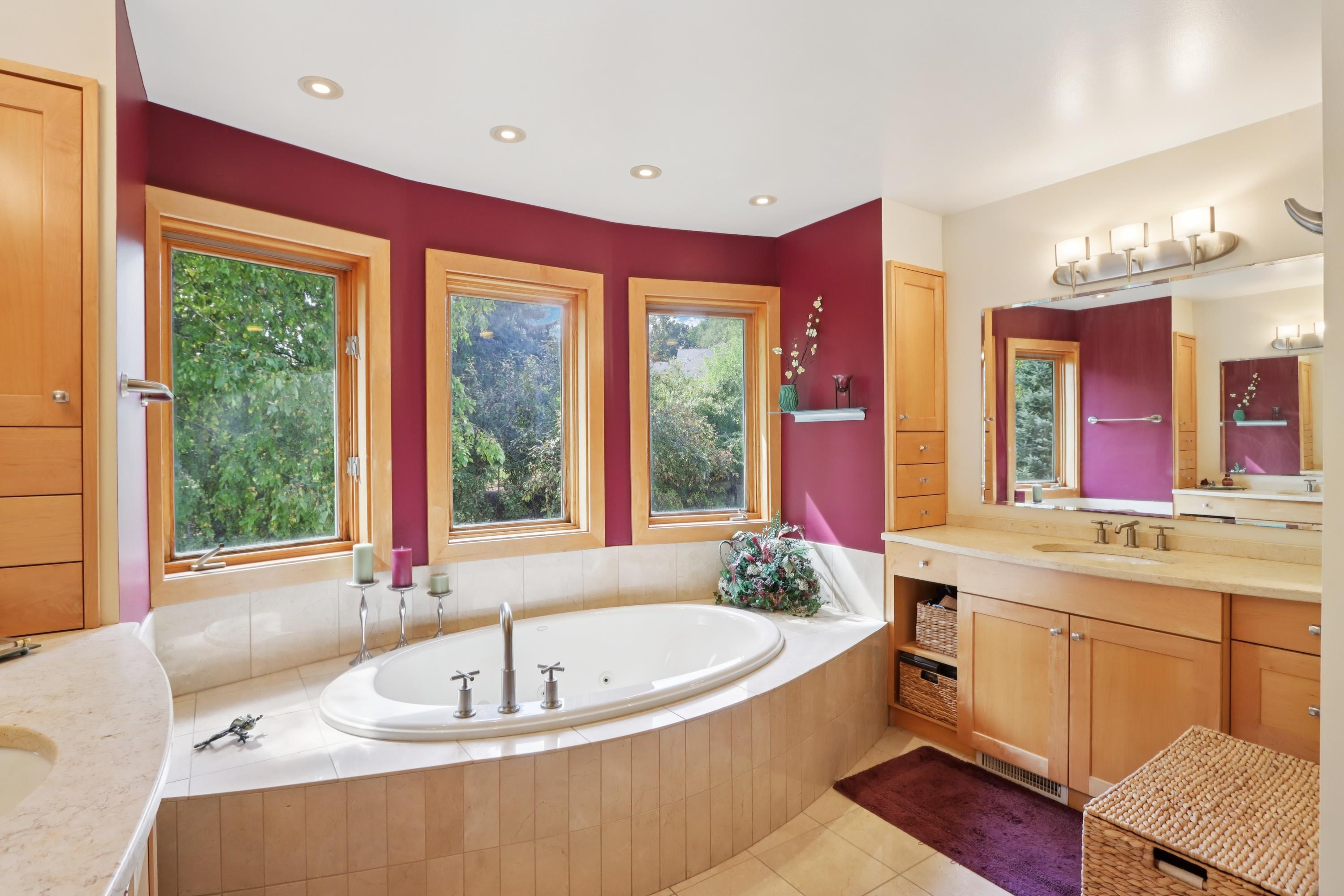 9701 Trappers Trail