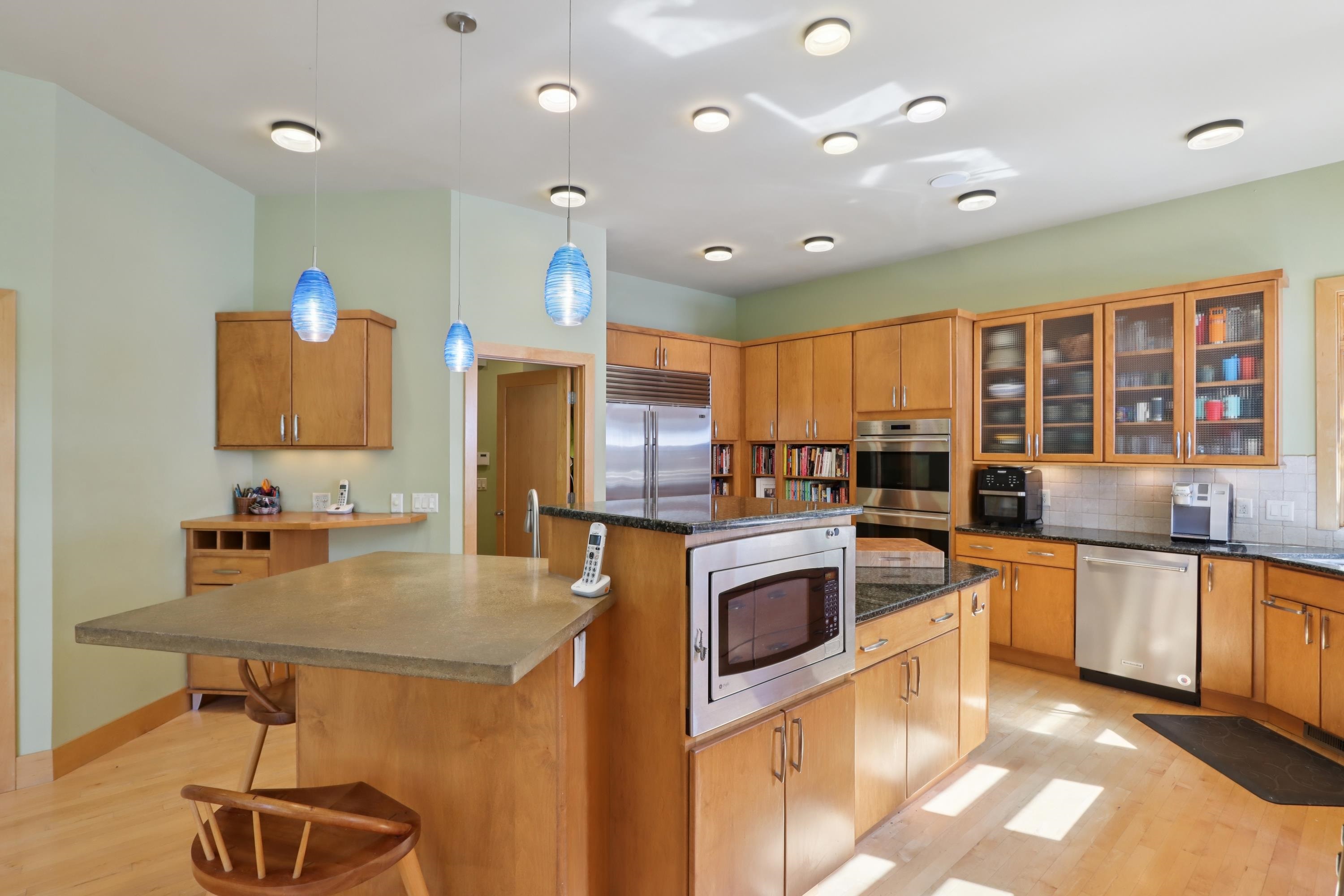 9701 Trappers Trail