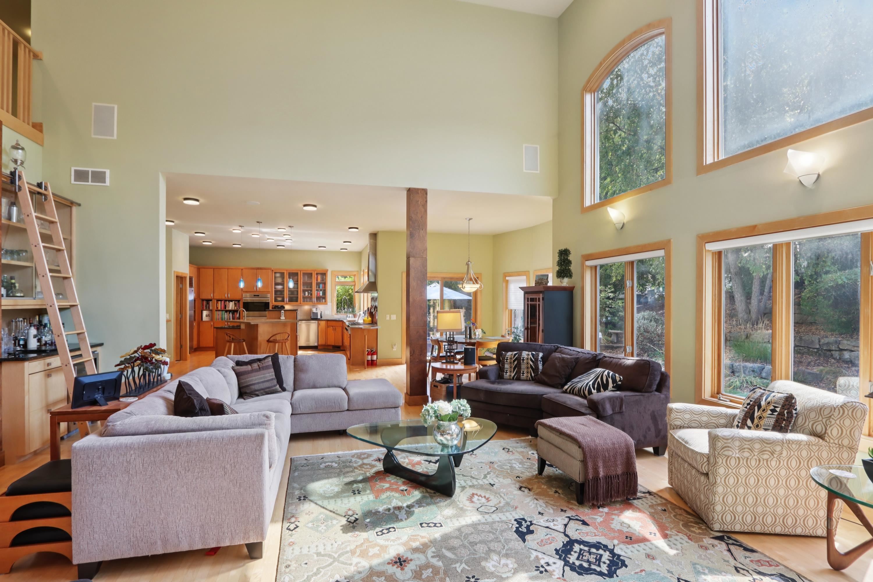 9701 Trappers Trail