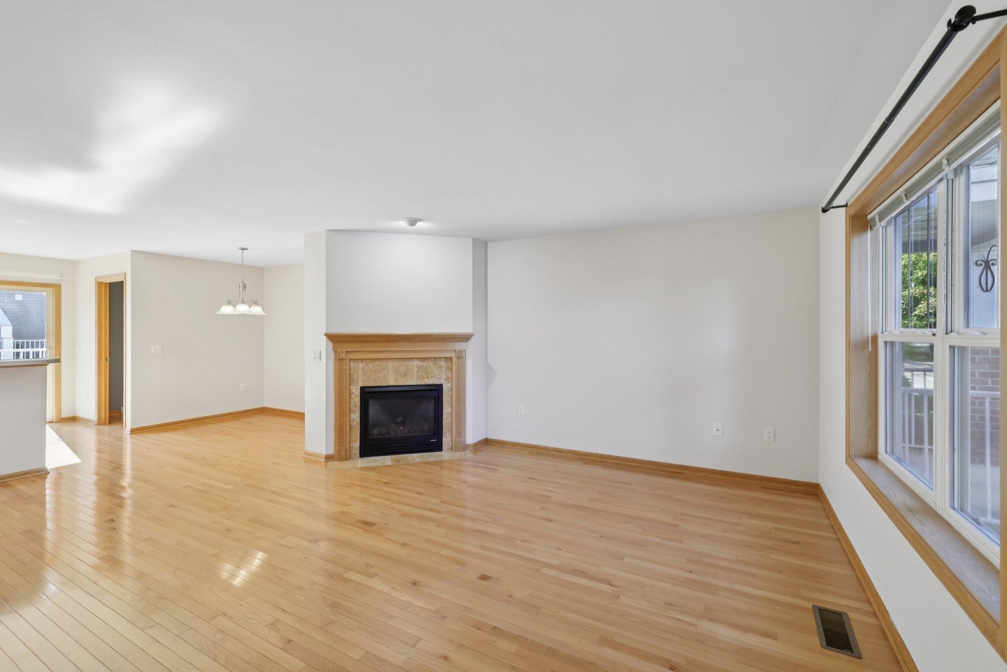 711 Cricket Lane 3