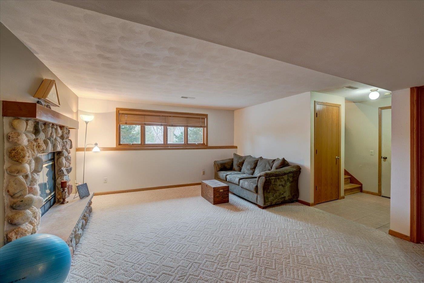 2901 Maple Grove Drive