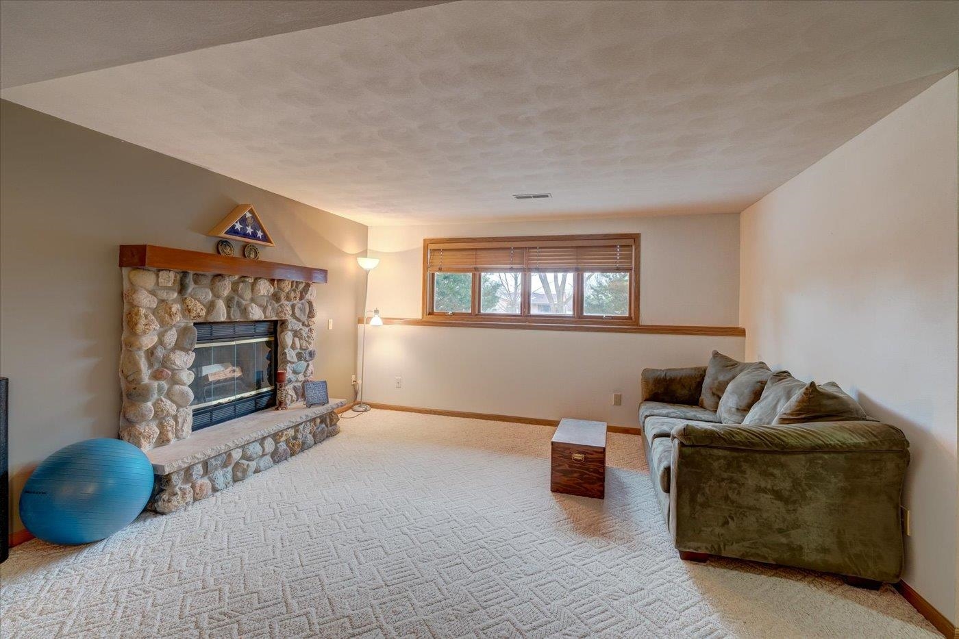 2901 Maple Grove Drive