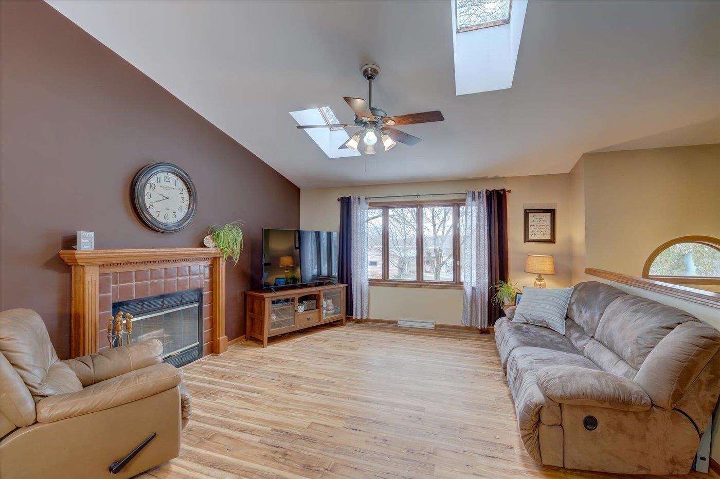 2901 Maple Grove Drive