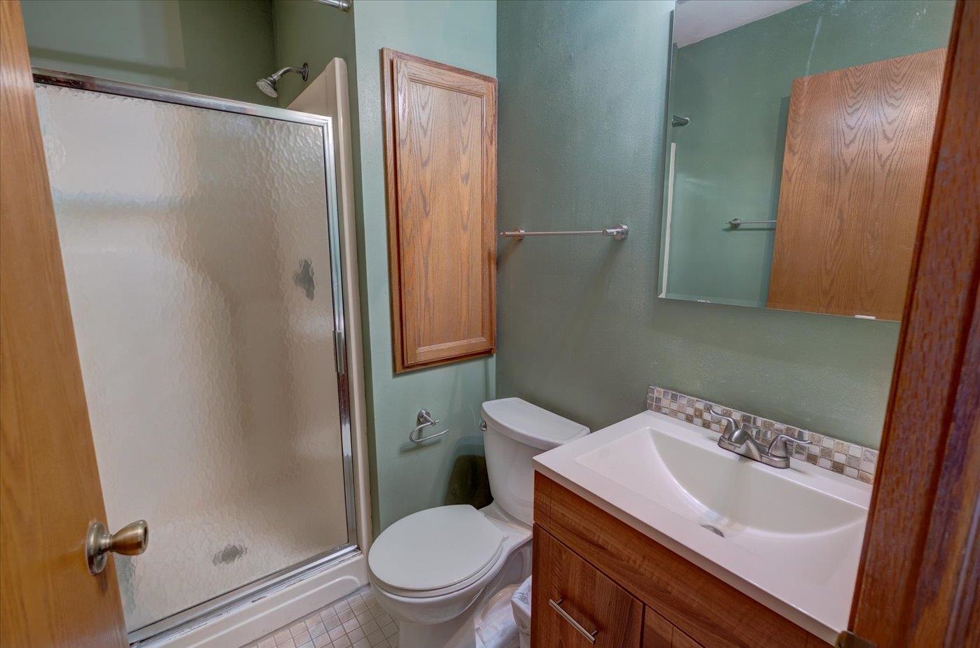 2901 Maple Grove Drive