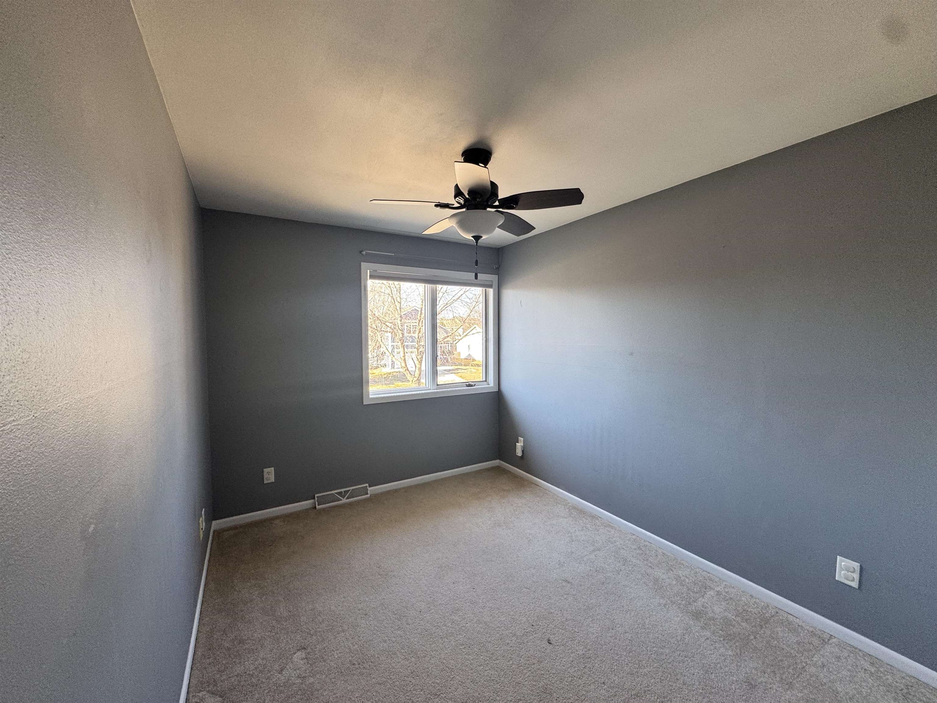 3833 Mammoth Trail