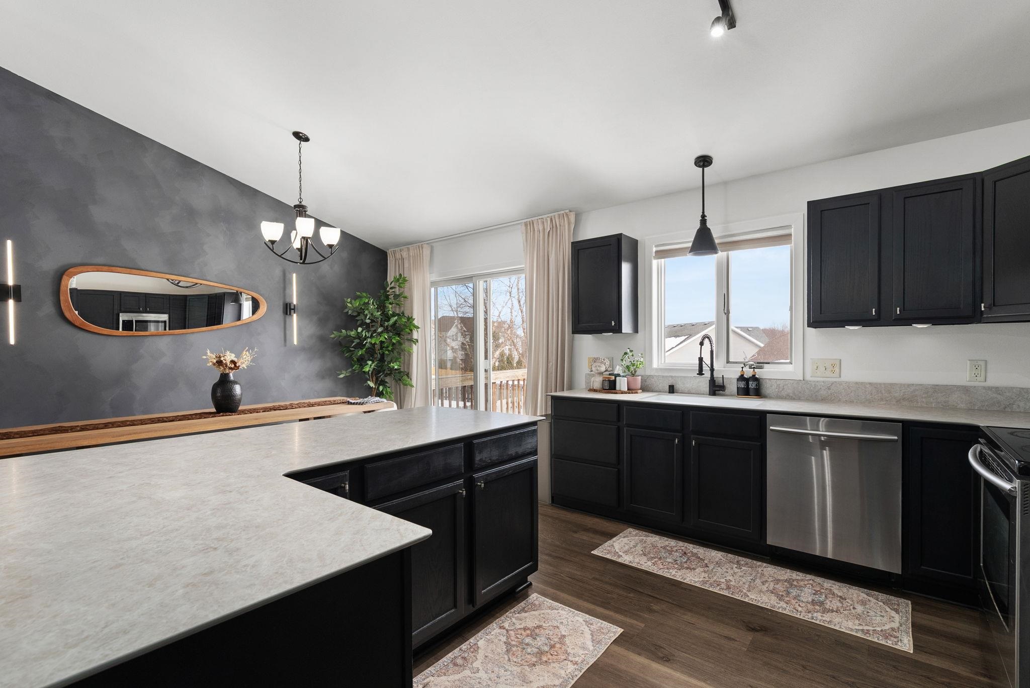 3833 Mammoth Trail