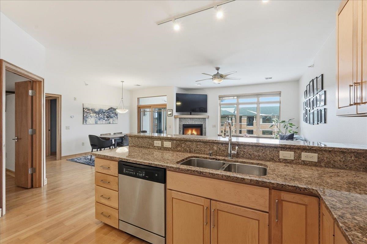 6767 Frank Lloyd Wright Avenue 305