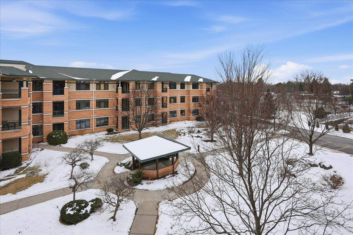 6767 Frank Lloyd Wright Avenue 305