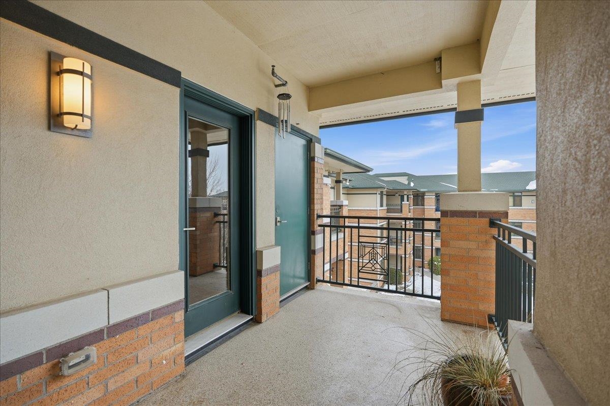 6767 Frank Lloyd Wright Avenue 305