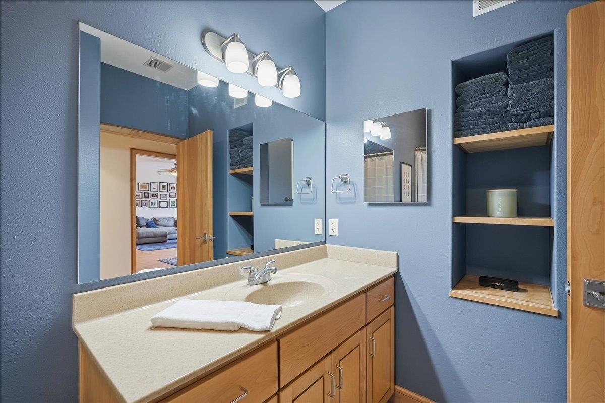 6767 Frank Lloyd Wright Avenue 305