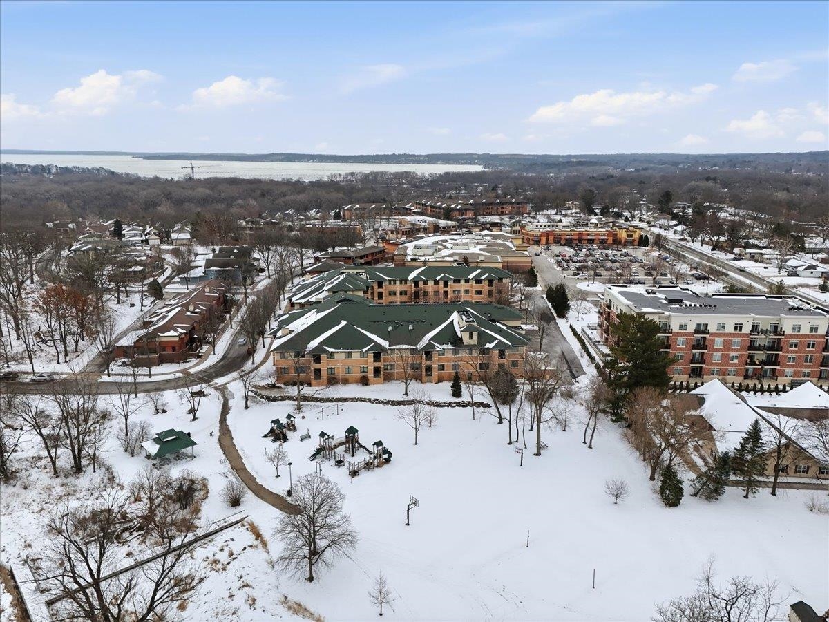 6767 Frank Lloyd Wright Avenue 305