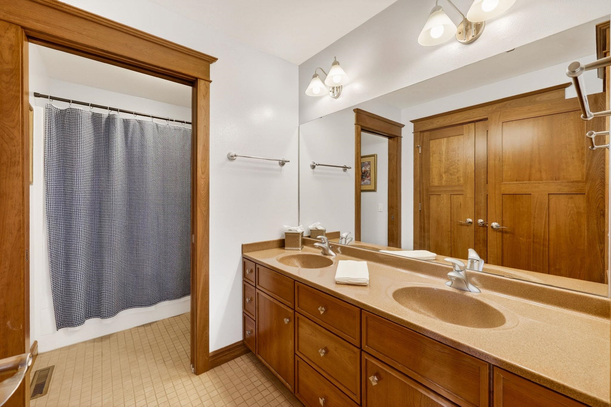 6454 Shady Bend Road