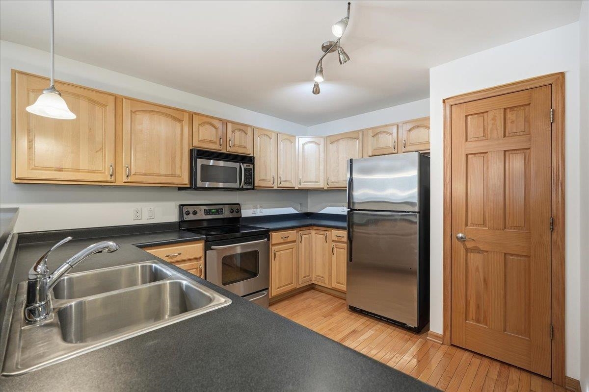 749 Cricket Lane 749