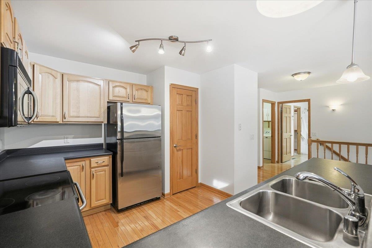 749 Cricket Lane 749