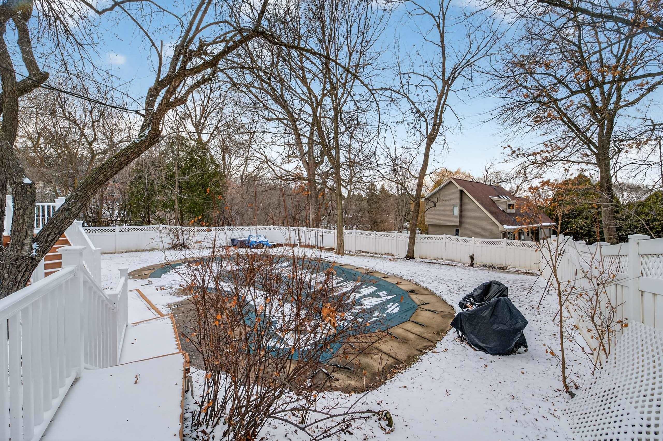 7752 Ox Trail Way