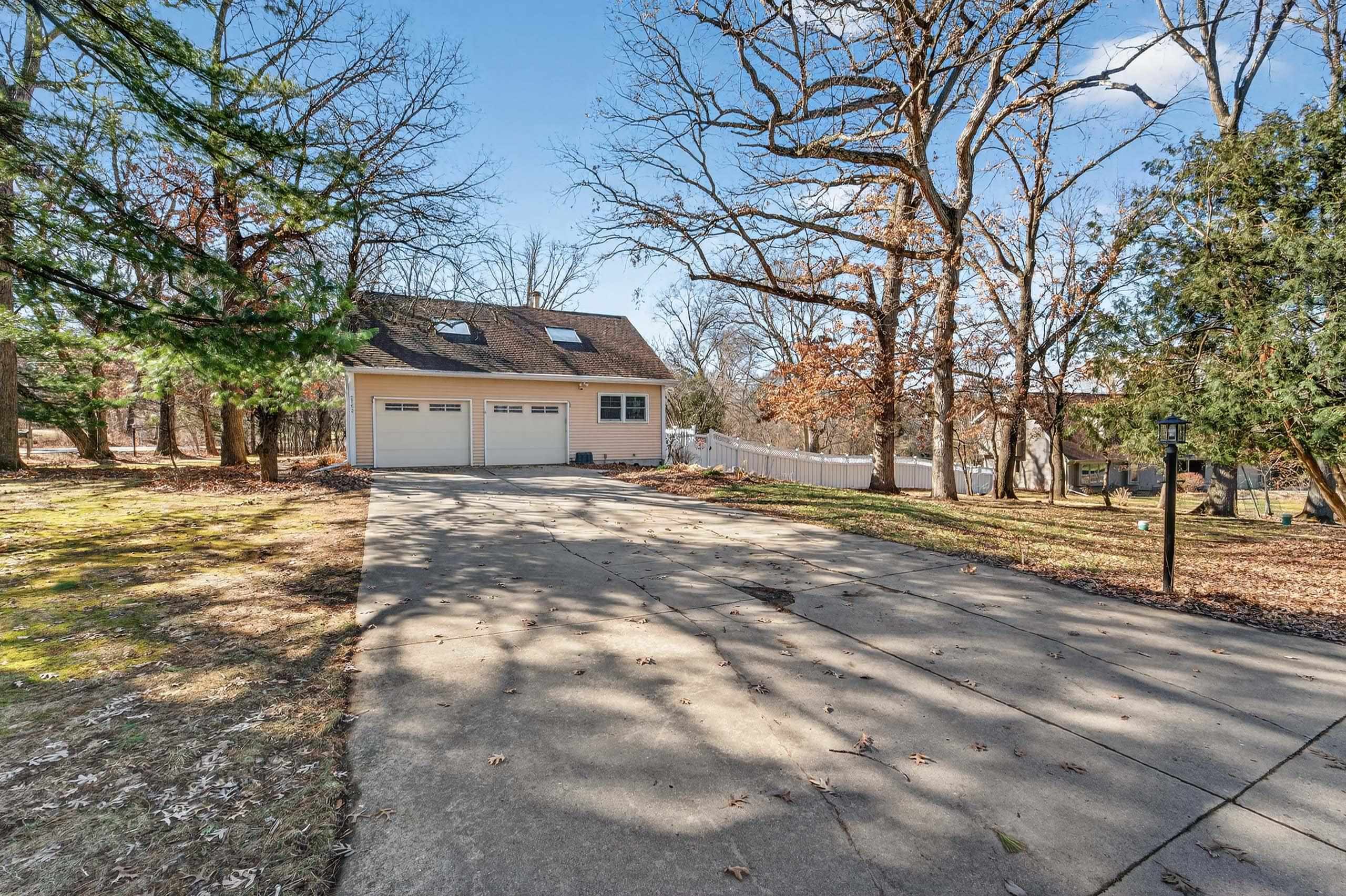 7752 Ox Trail Way