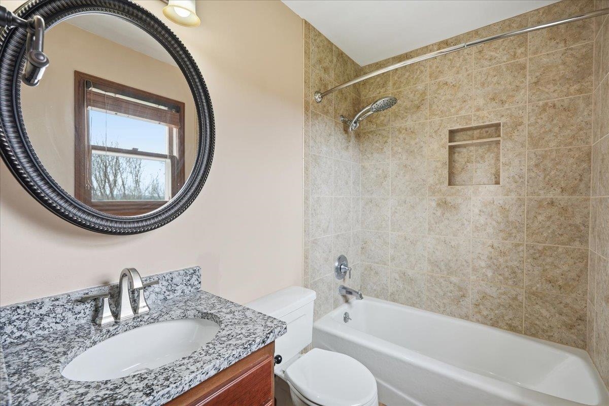3702 Nathan Hale Court