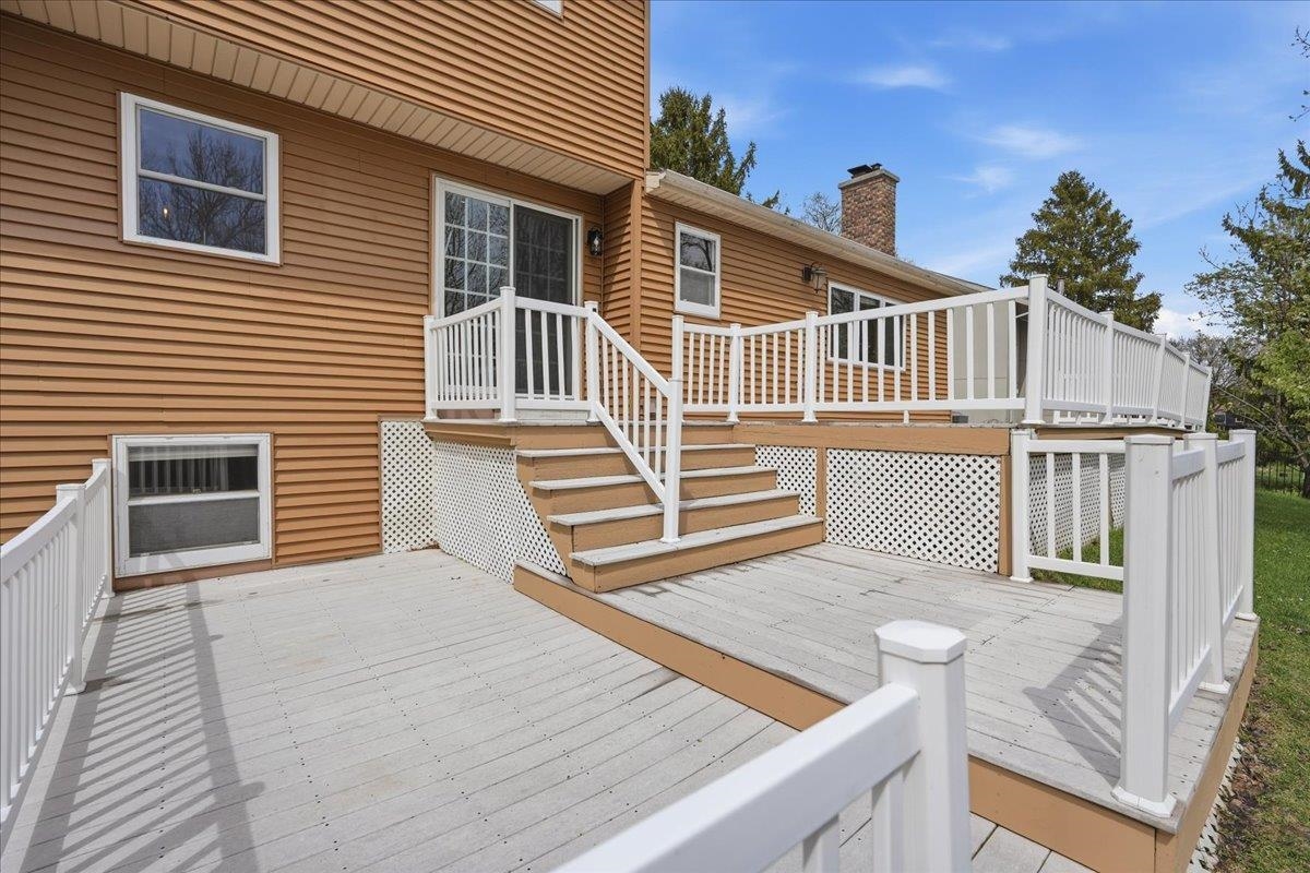 3702 Nathan Hale Court