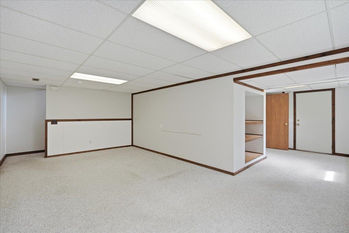 3702 Nathan Hale Court