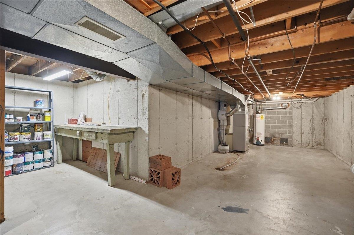 3702 Nathan Hale Court
