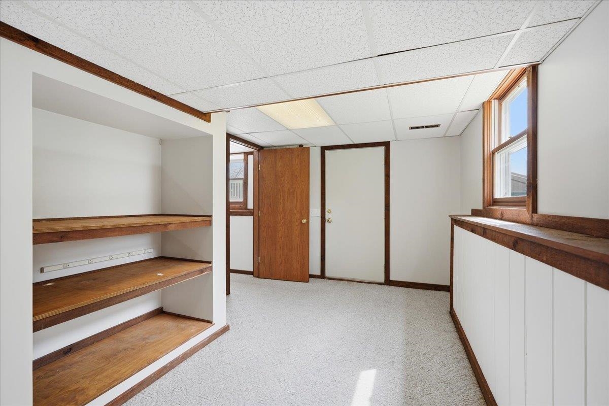 3702 Nathan Hale Court