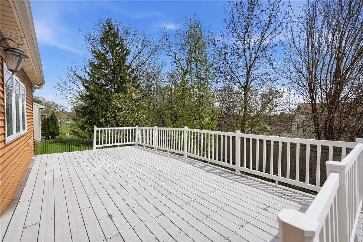 3702 Nathan Hale Court