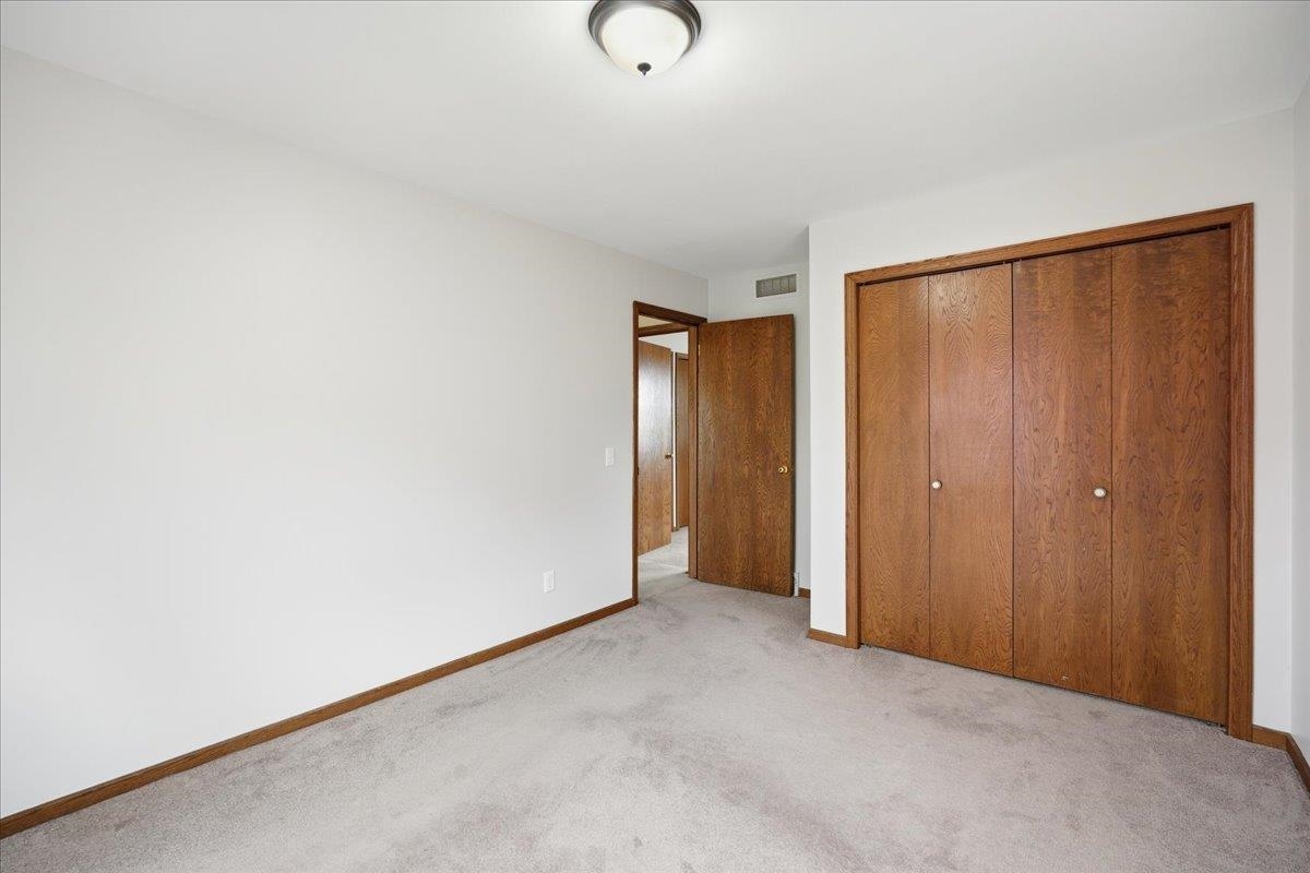 3702 Nathan Hale Court