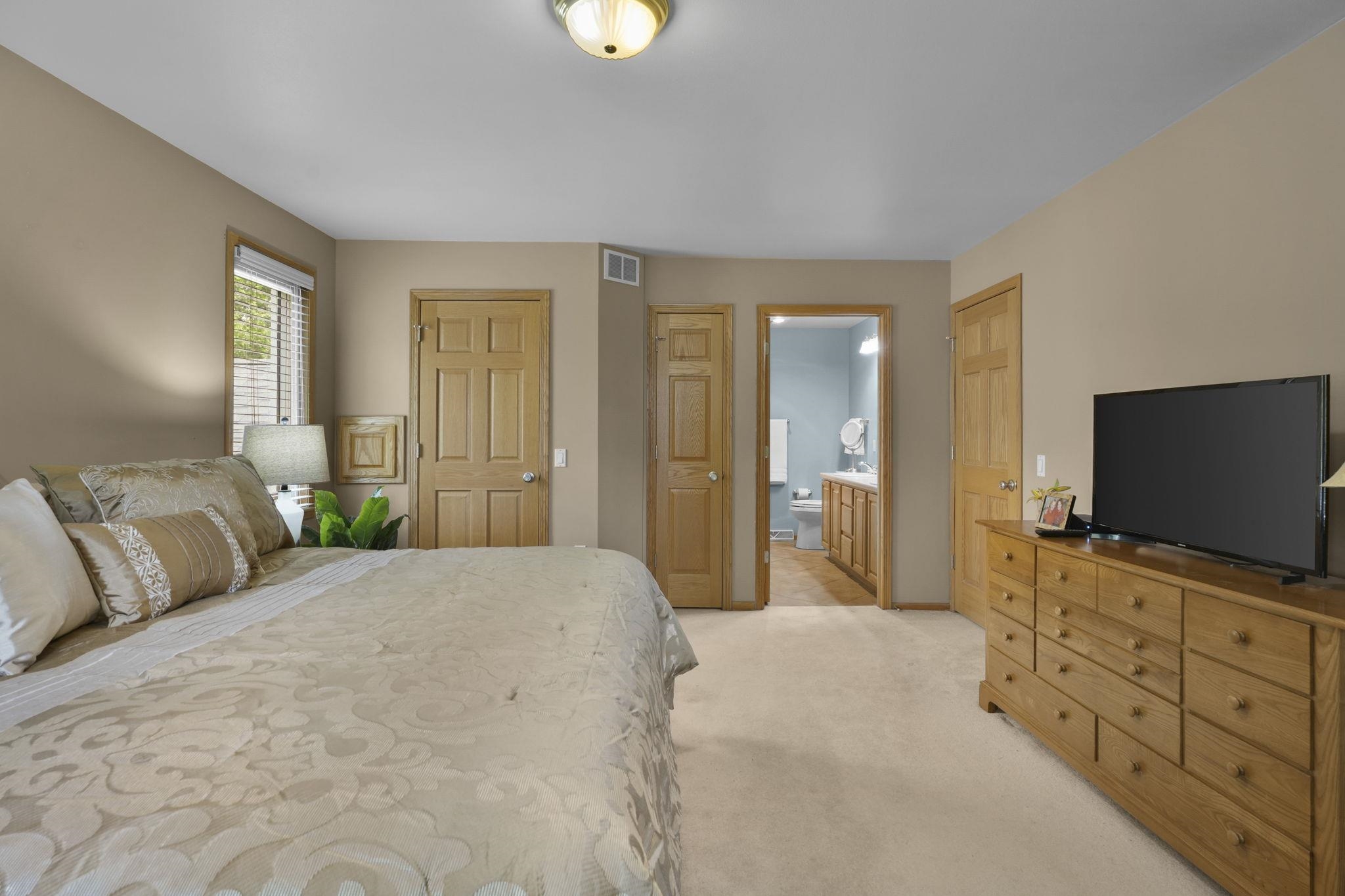 5507 Grassland Trail
