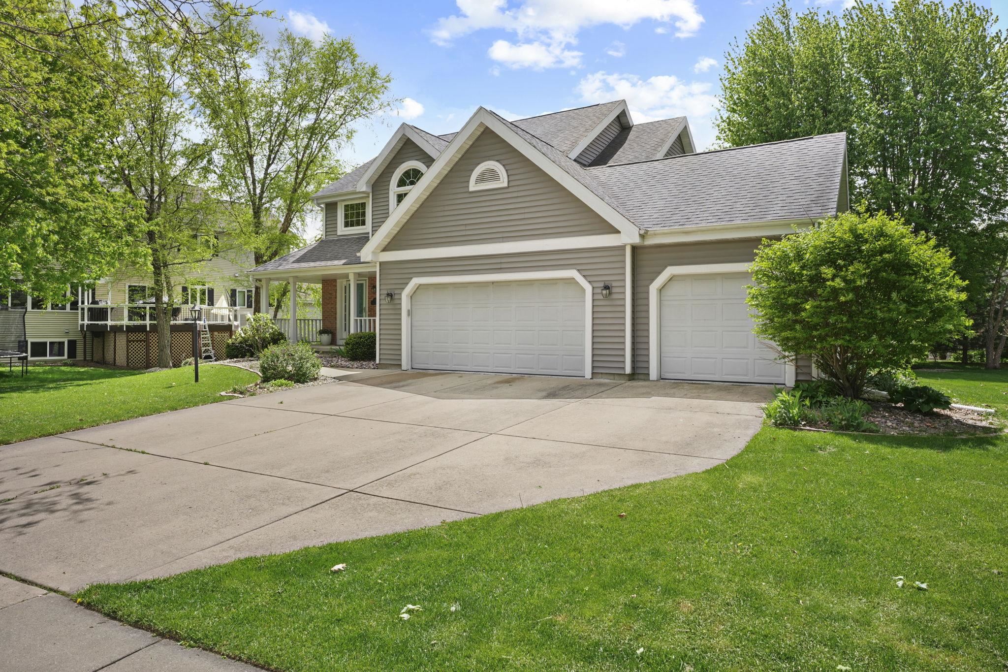5507 Grassland Trail