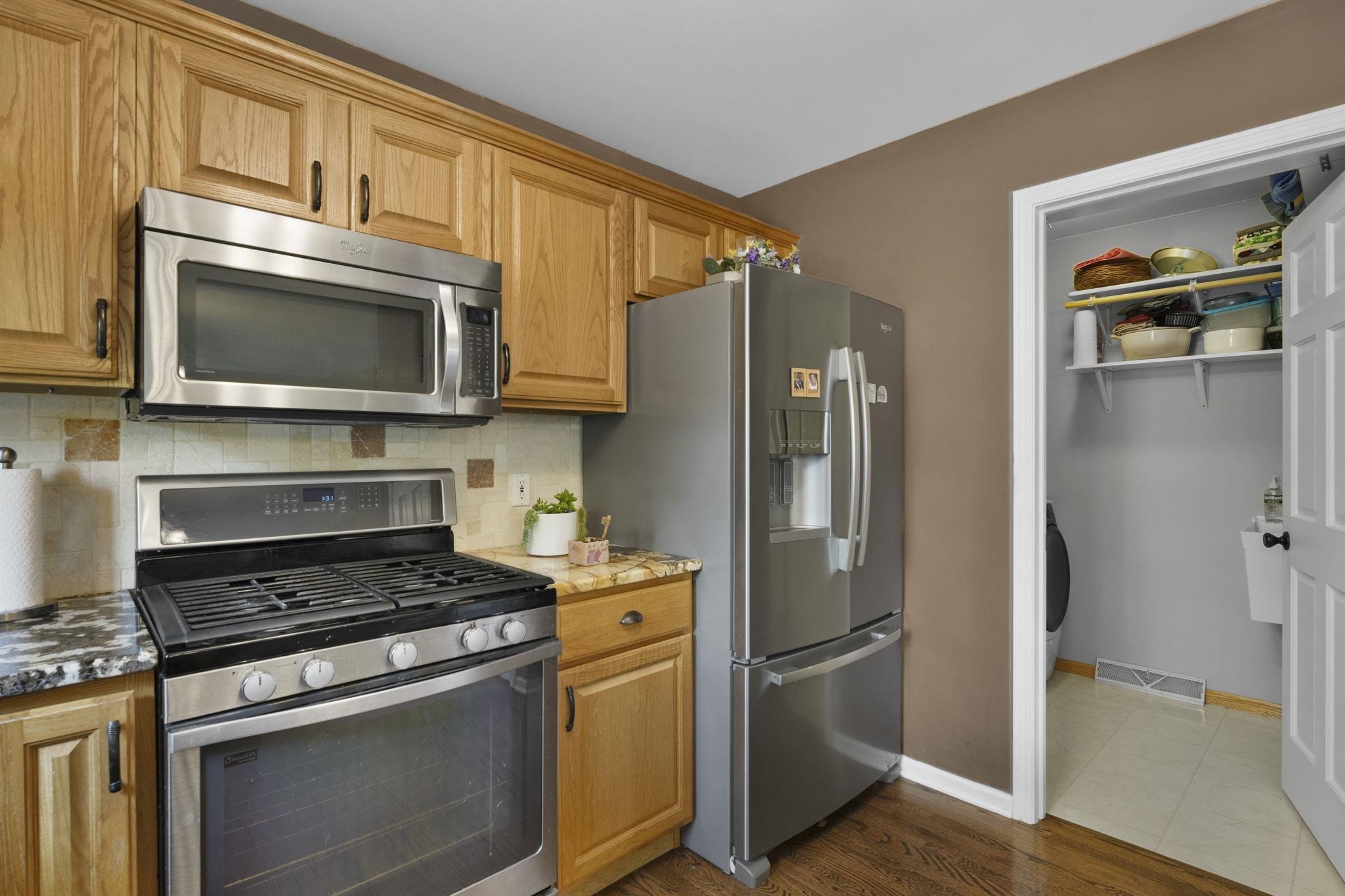 5507 Grassland Trail