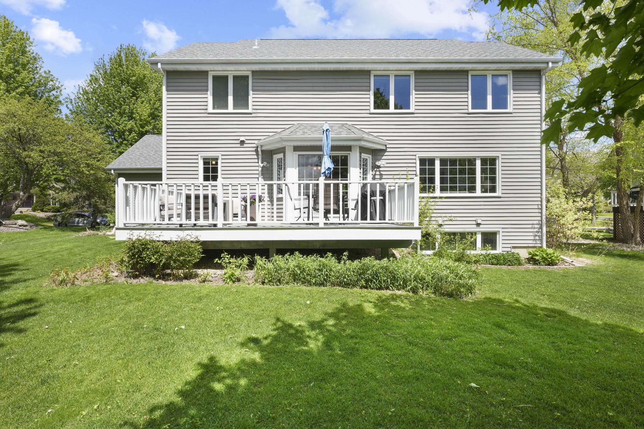 5507 Grassland Trail