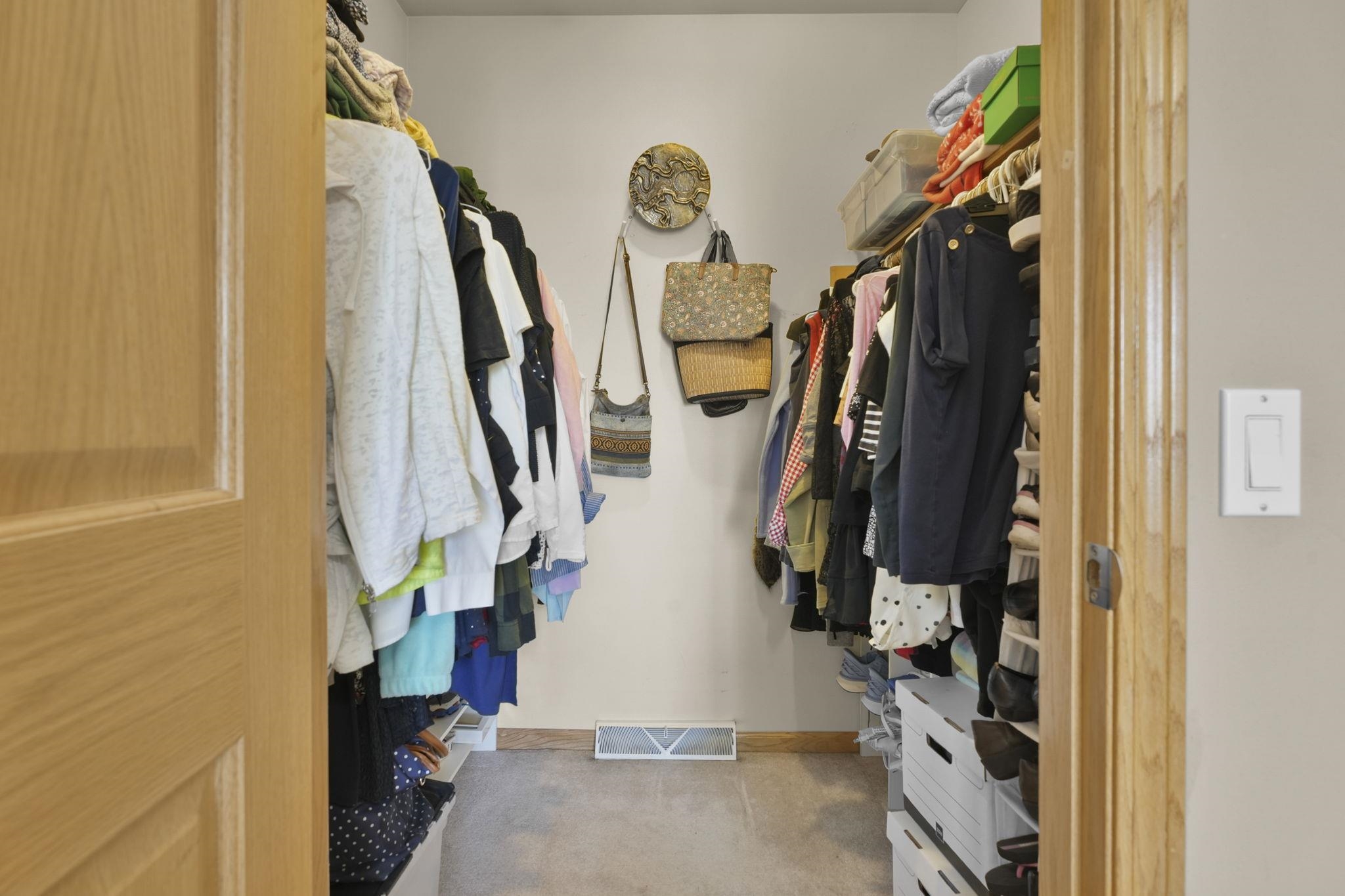 5507 Grassland Trail