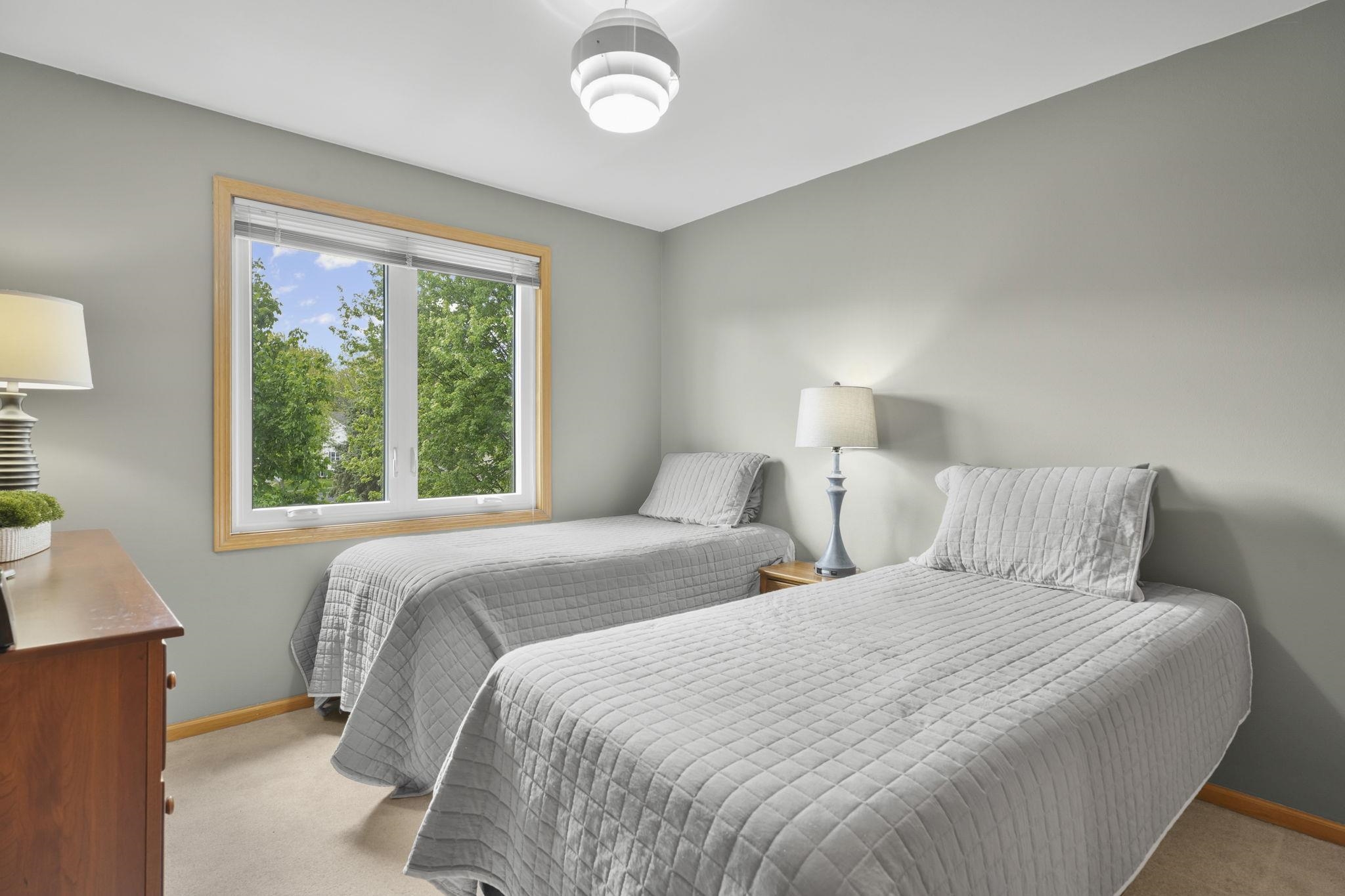 5507 Grassland Trail