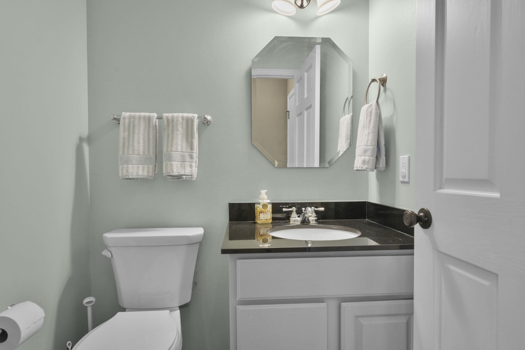 5507 Grassland Trail