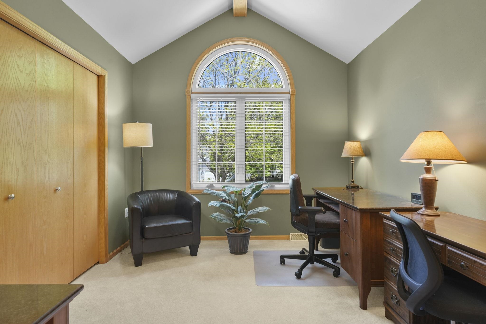 5507 Grassland Trail