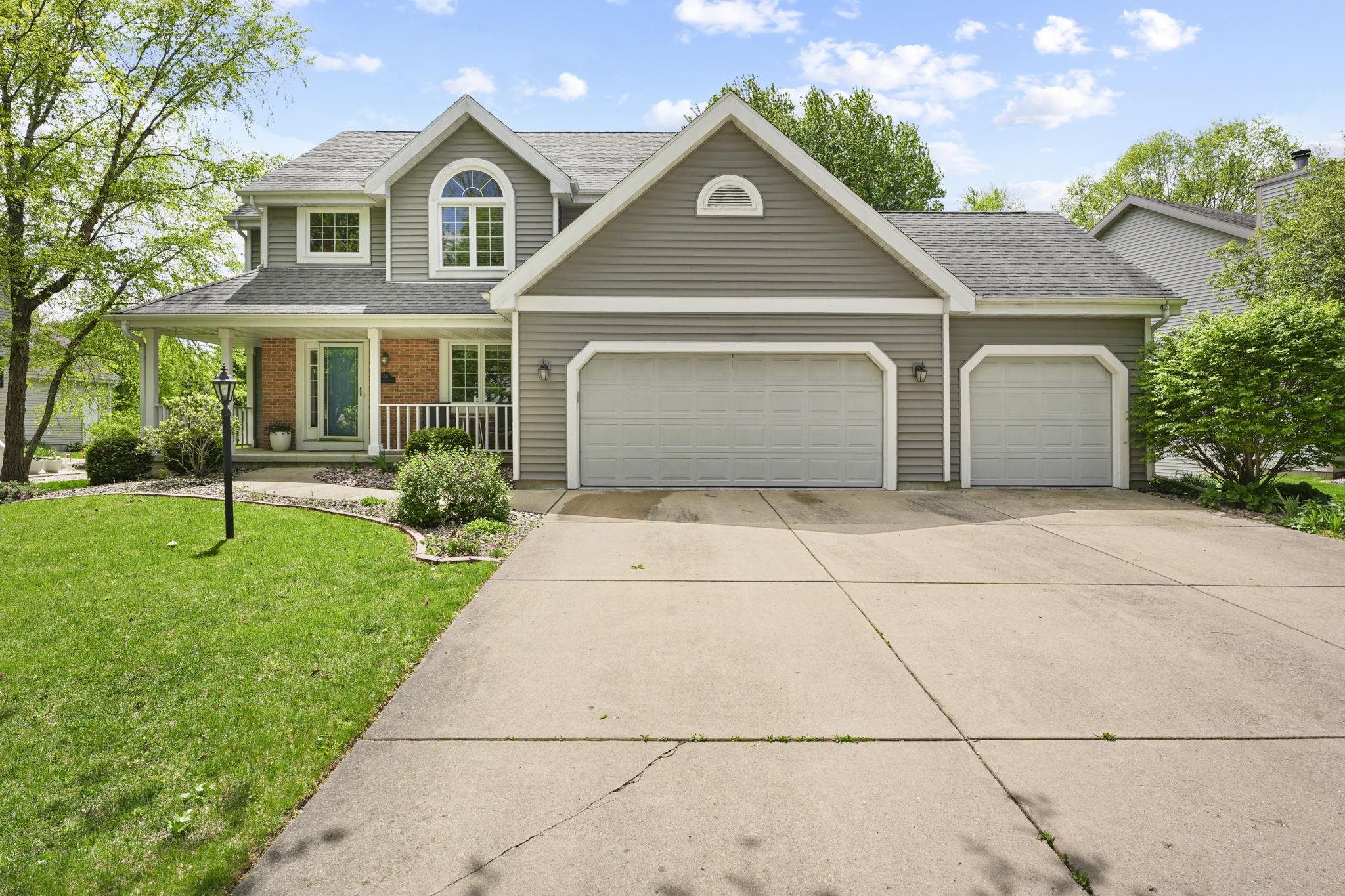 5507 Grassland Trail