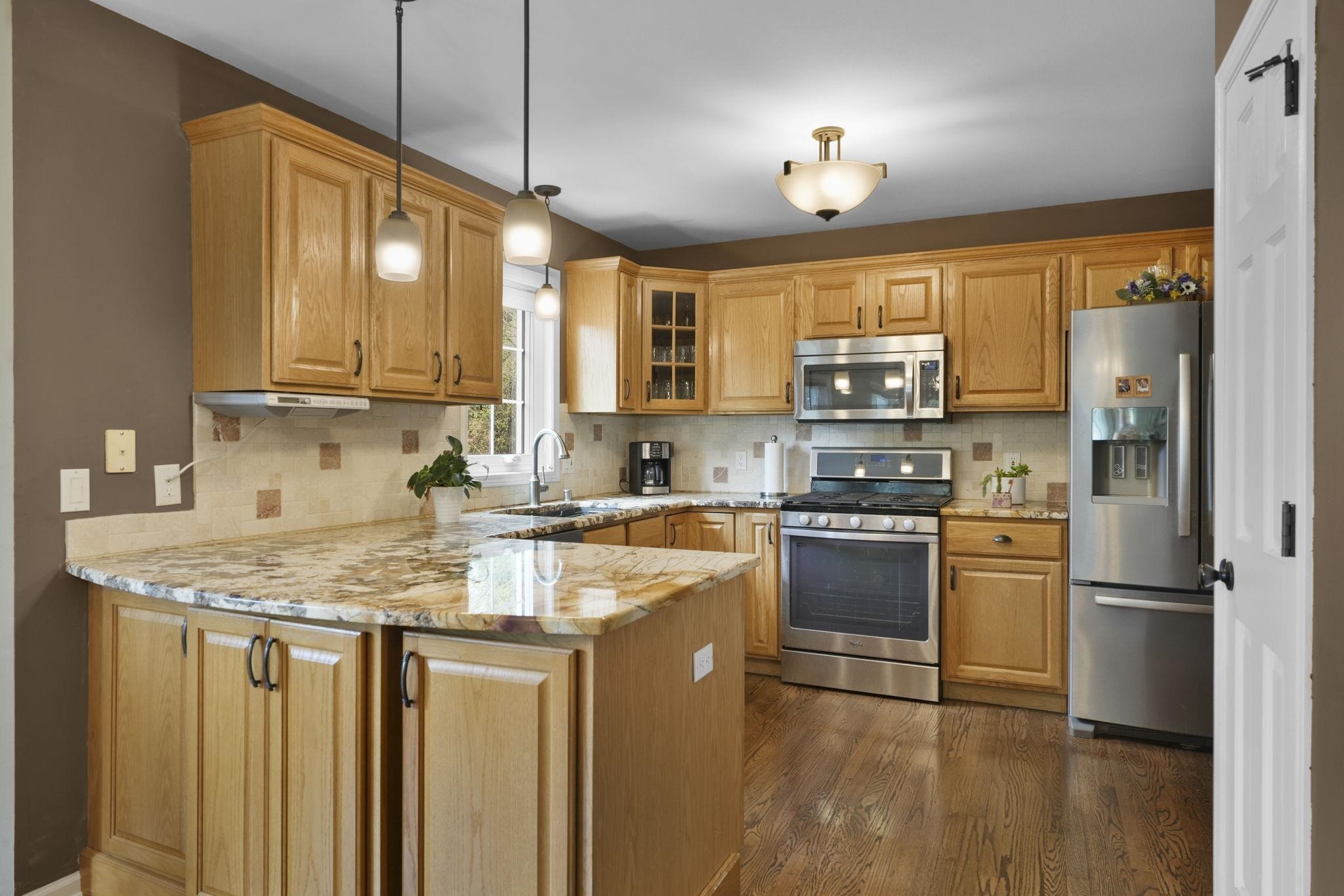 5507 Grassland Trail
