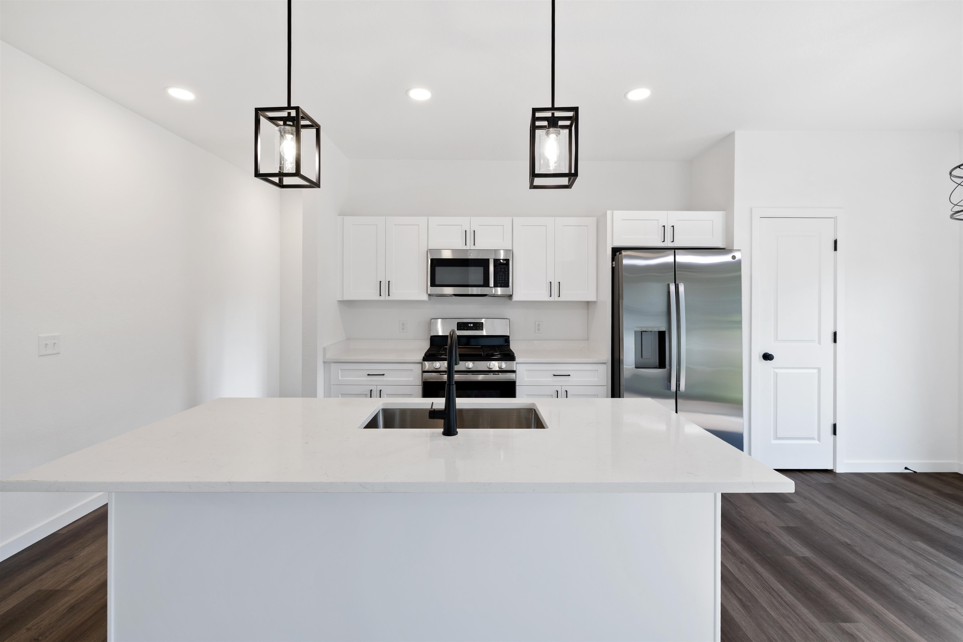 407 Ridge Court