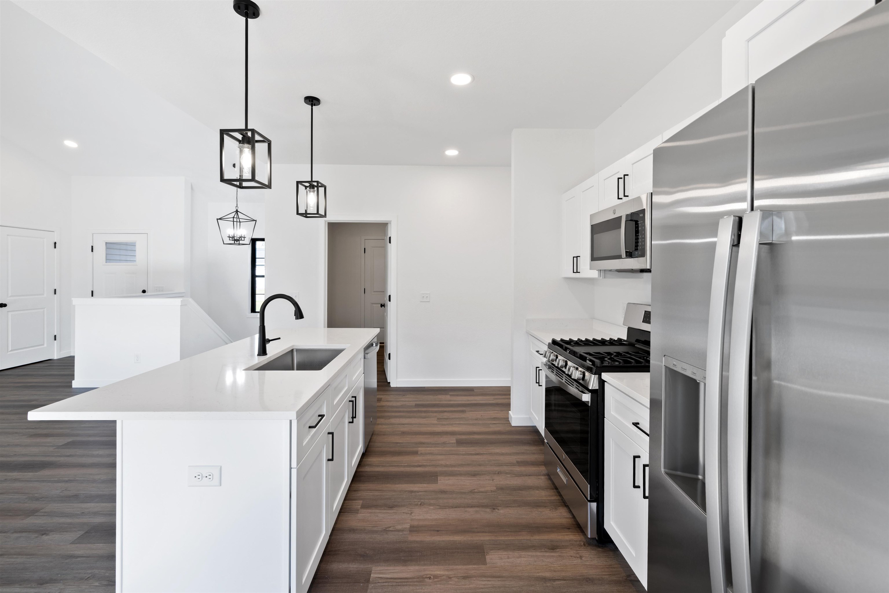 407 Ridge Court