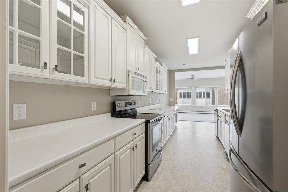 99 Golf Parkway H