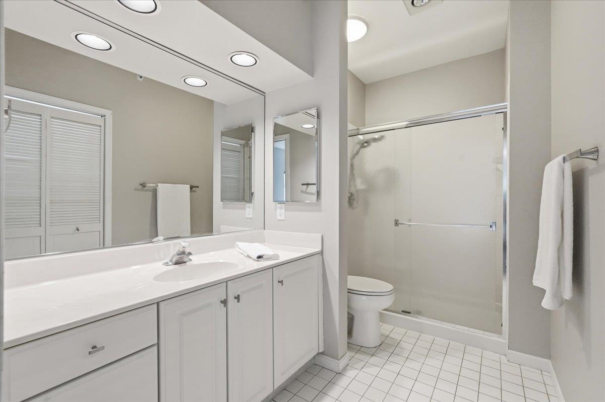 99 Golf Parkway H