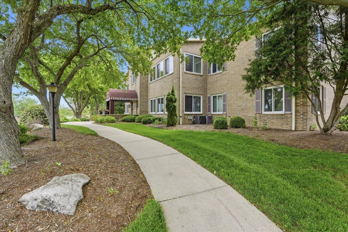 99 Golf Parkway H