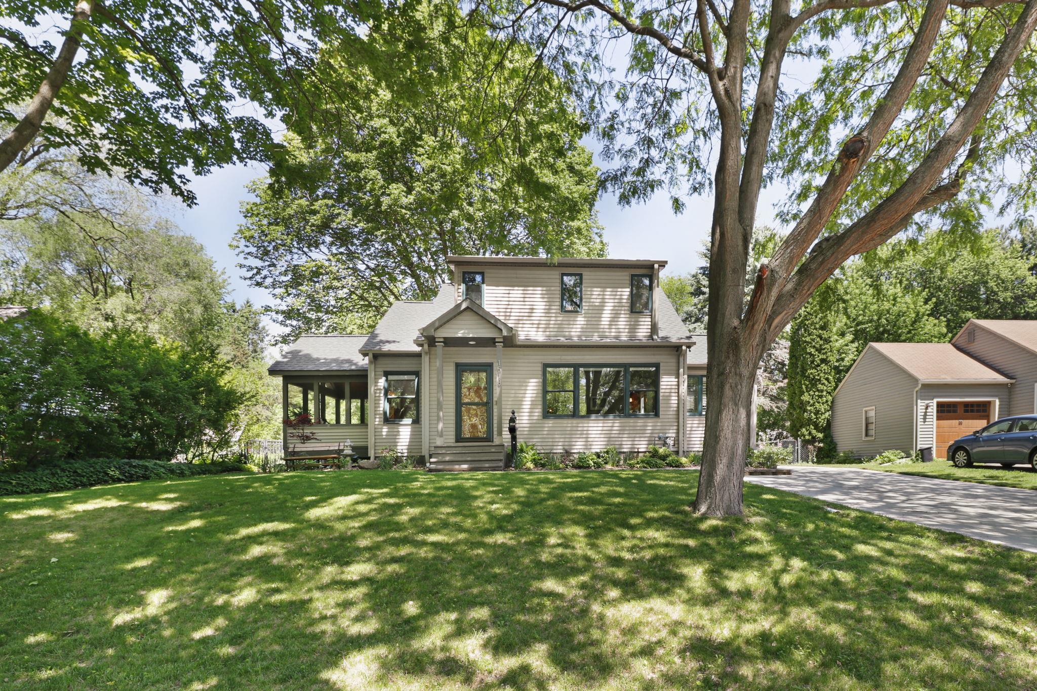1518 Longview Street
