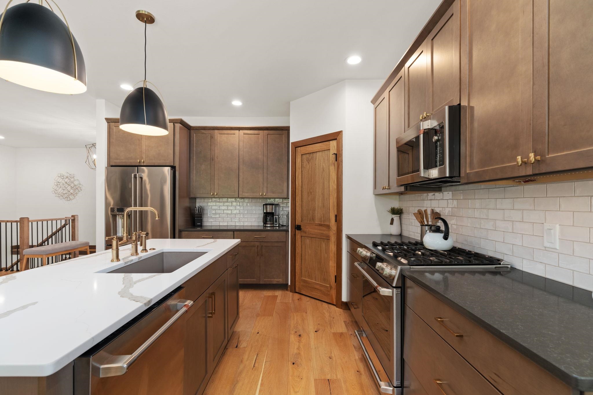 15 Prince Way Unit: 15