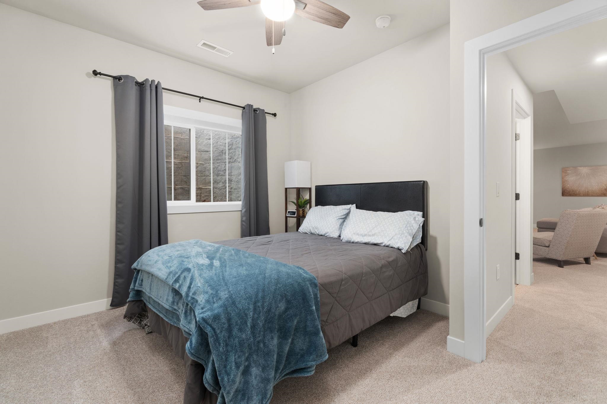 15 Prince Way Unit: 15