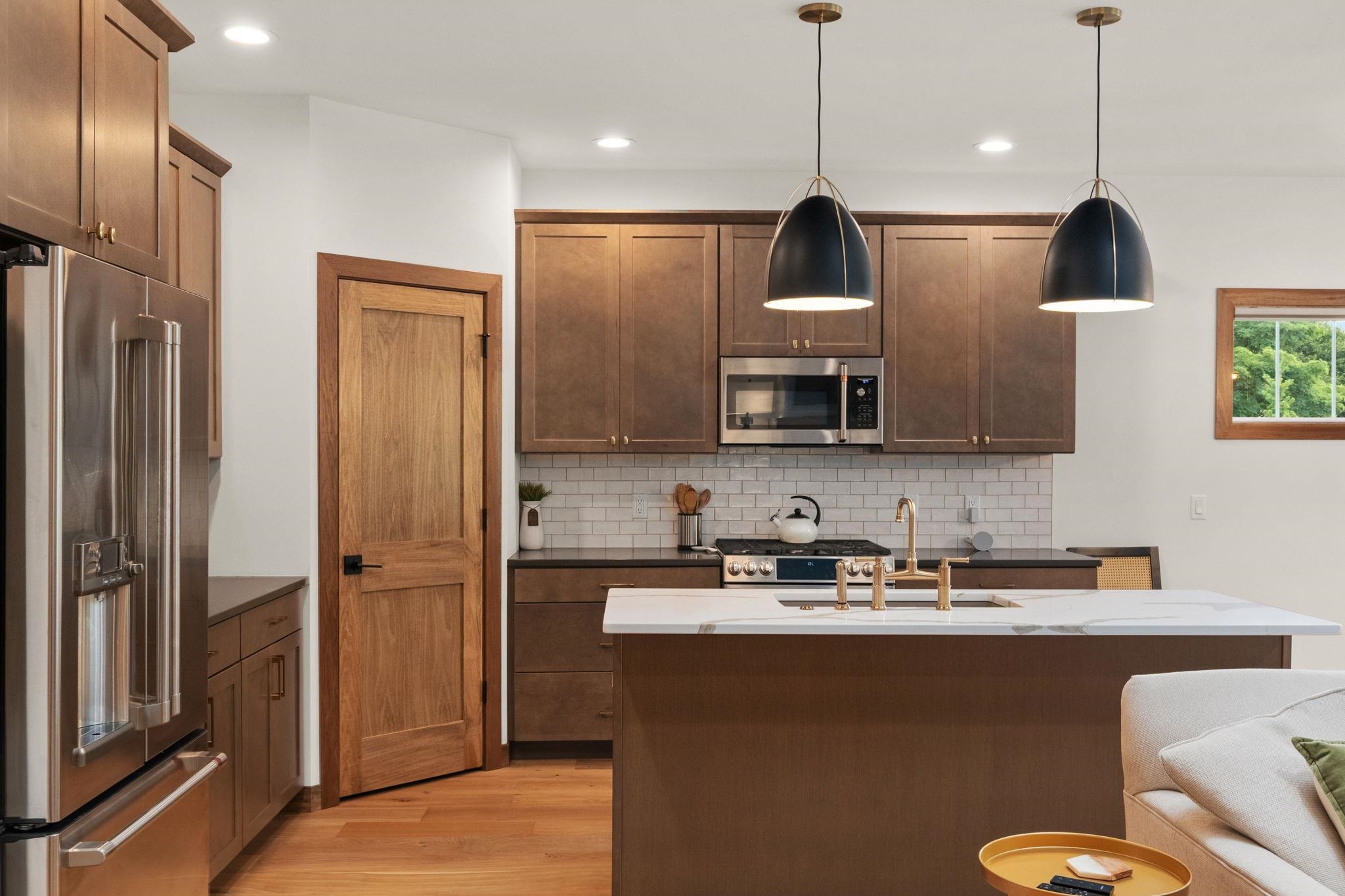 15 Prince Way Unit: 15